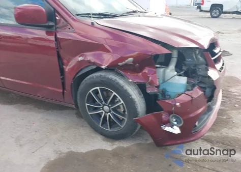 2018 Dodge Grand Caravan Gt z USA, uszkodzony, nr VIN 2C4RDGEG2JR331566